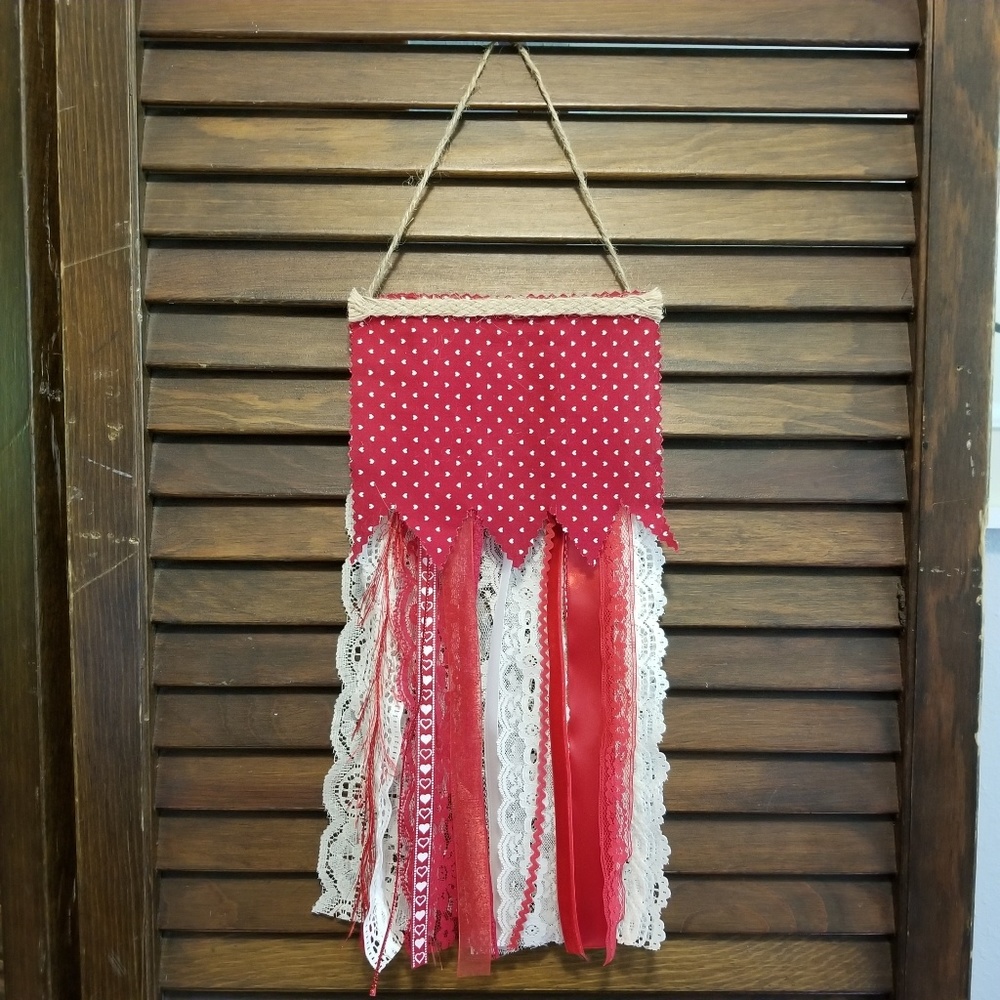 NWT Valentine's Day Decor Heart Wall Hanging Heart